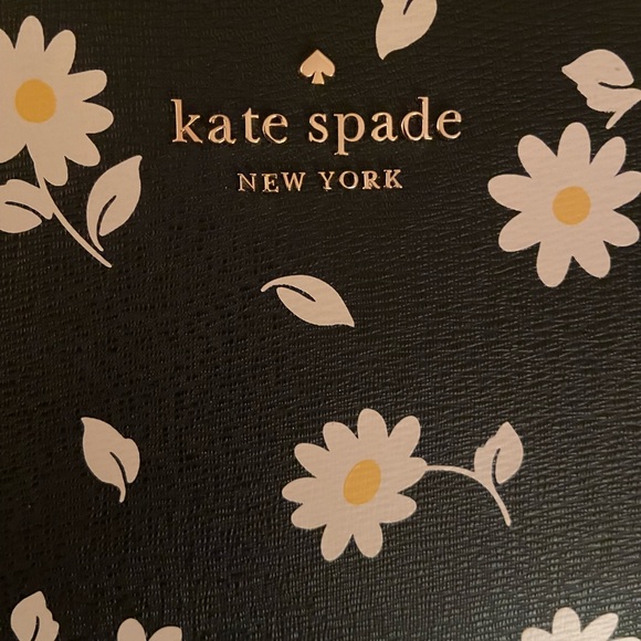 ❌SOLD❌Kate Spade Traveler Trunk Crossbody - Picture 7 of 11